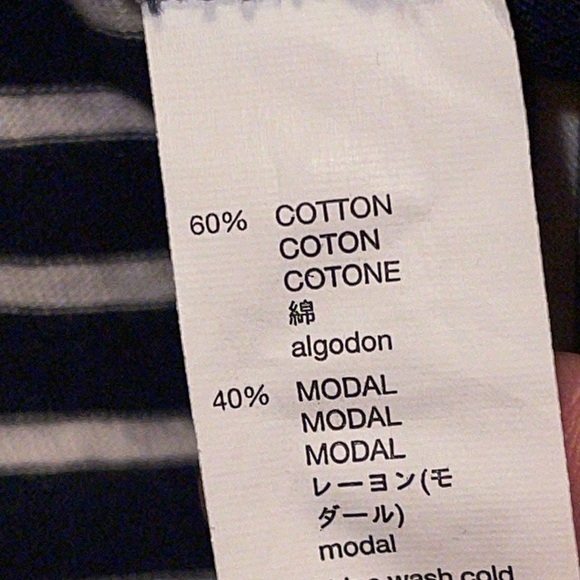 🌹GAP FAVORITE TEE - Picture 4 of 4